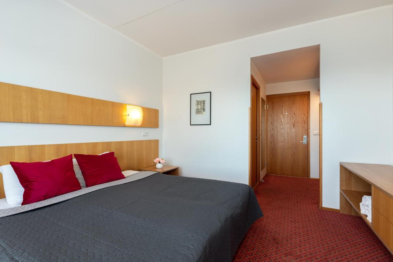 Raadimoisa Hotell Tartu Exterior photo