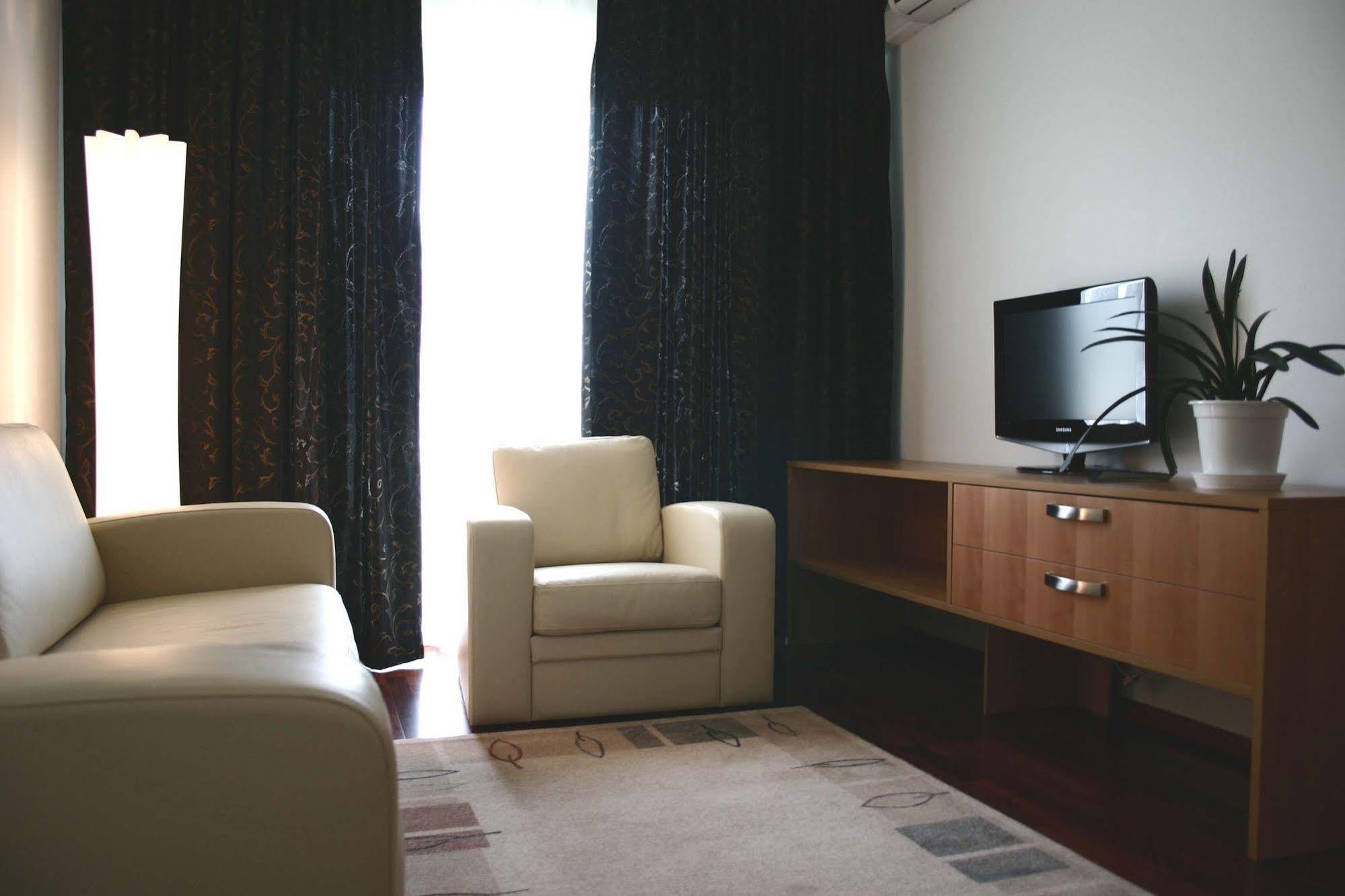 Raadimoisa Hotell Tartu Exterior photo